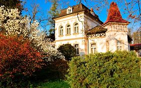 Hotel Zamecek Na Celadne